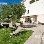 Meschi Villa *